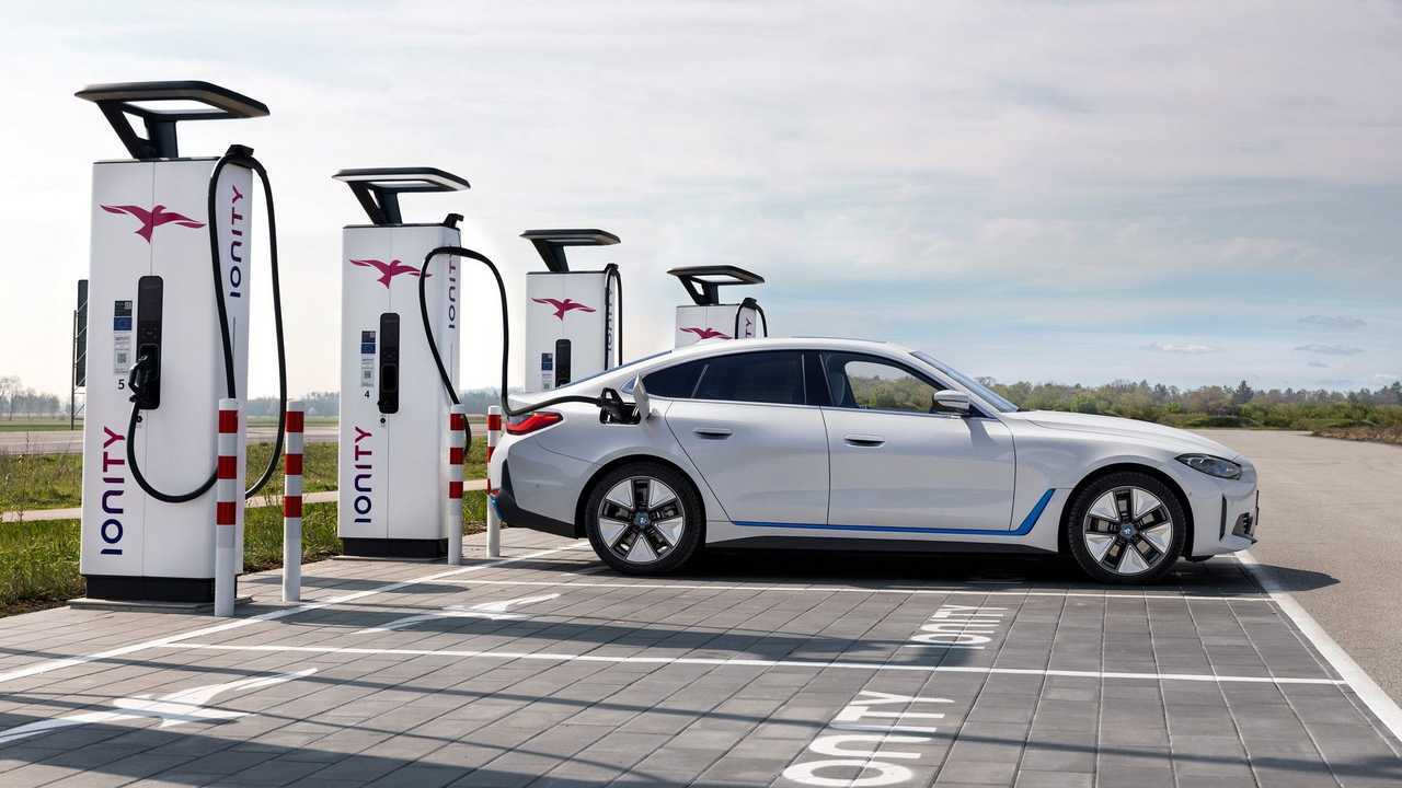 BMW i4