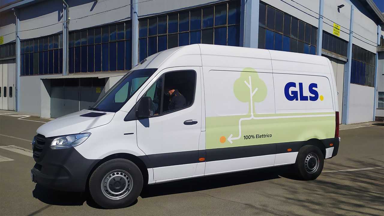 Mercedes-Benz eSprinter al servizio dei corrieri