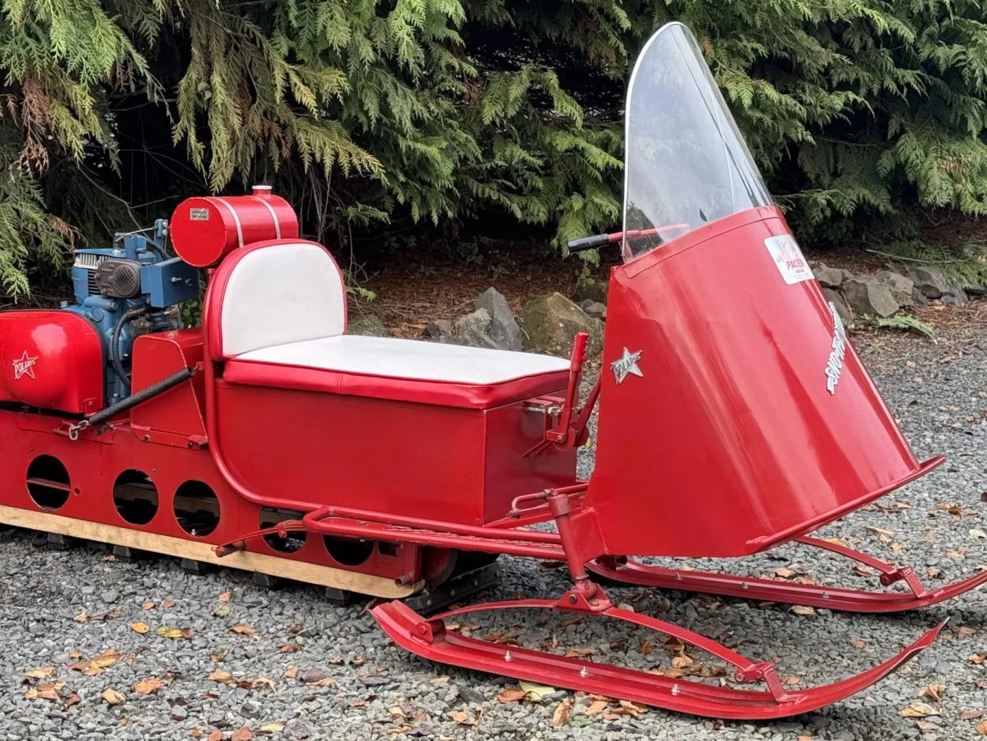 スノースクート 1964 Ski Doo (Vintage Snowmobile Walk-arounds) - YouTube