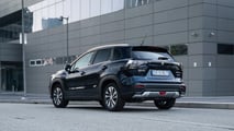 Suzuki S-Cross Hybrid YORU (2023)