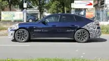 Foto spia del restyling della BMW i4 del 2025