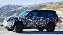 Land Rover SVX casus görüntüleri