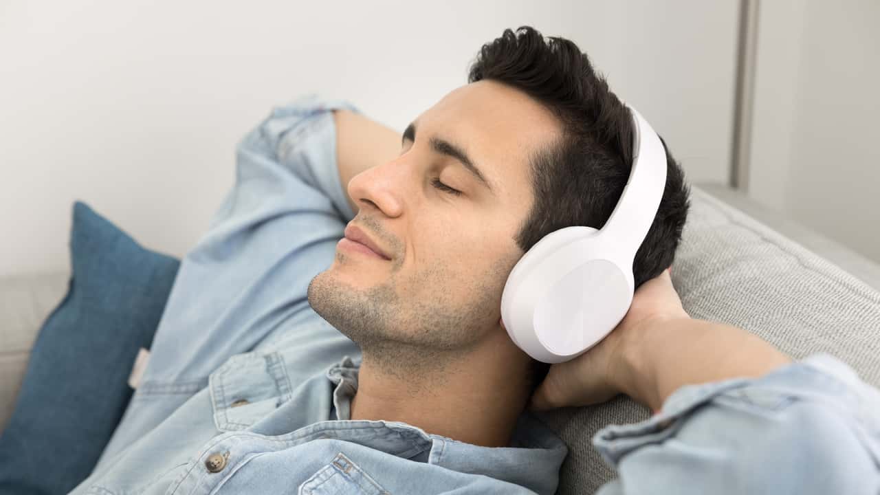 Come far durare di più le batterie delle cuffie wireless