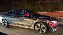 Neuer Mercedes CLA, Erlkönigfotos im Verkehr von Rom