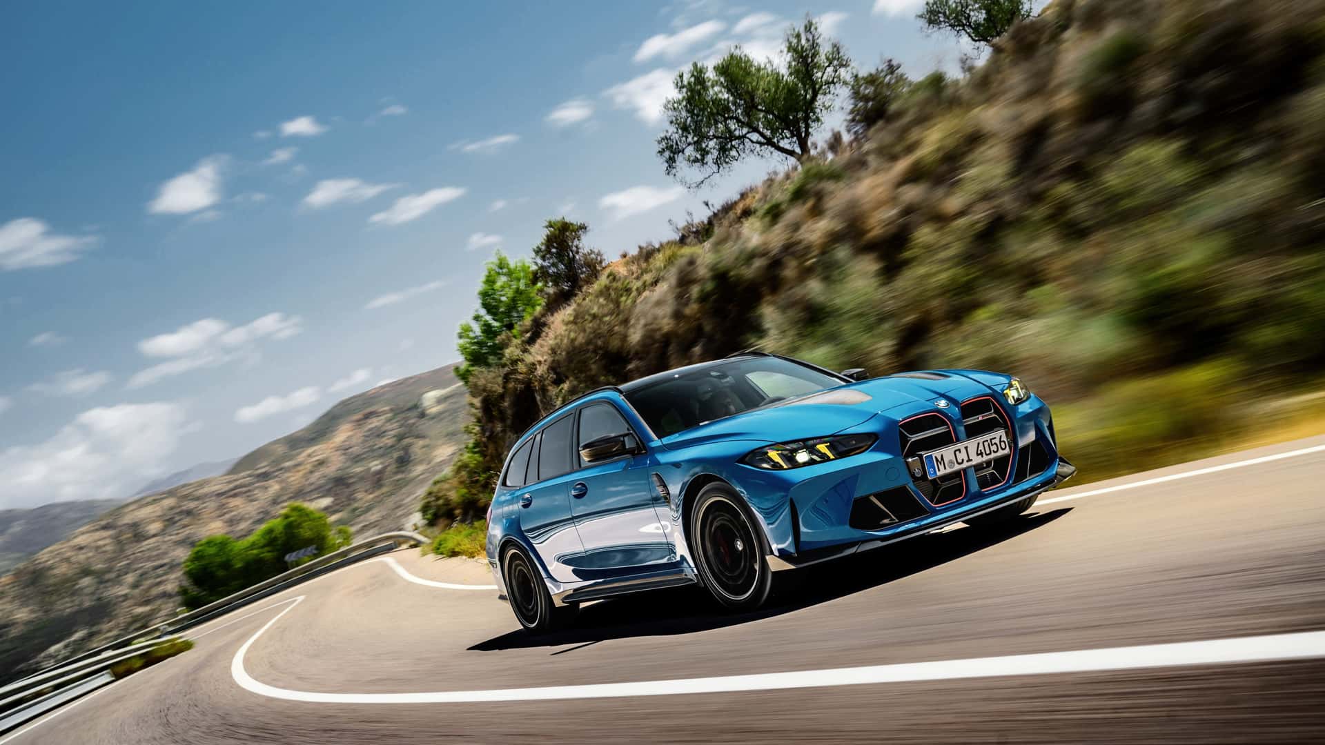 https://cdn.motor1.com/images/mgl/wlqzGQ/s1/bmw-m3-cs-touring-2025.jpg