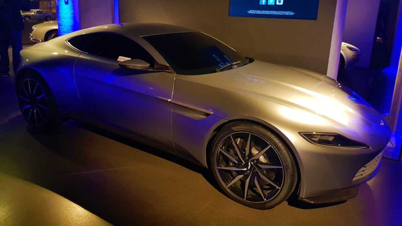 Aston Martin DB10 - Spectre