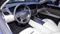2015 Hyundai Genesis live at 2014 NAIAS
