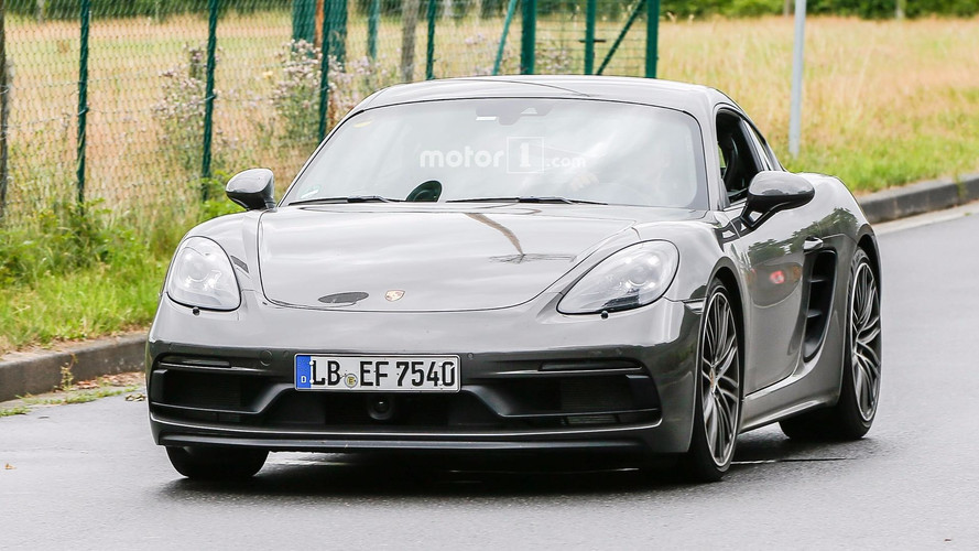 2018 Porsche 718 Cayman GTS casus fotoğrafları