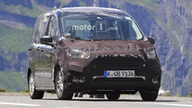 Ford Tourneo Courier casus fotoğrafları