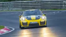 Porsche GT2 RS, il record al Nurburgring