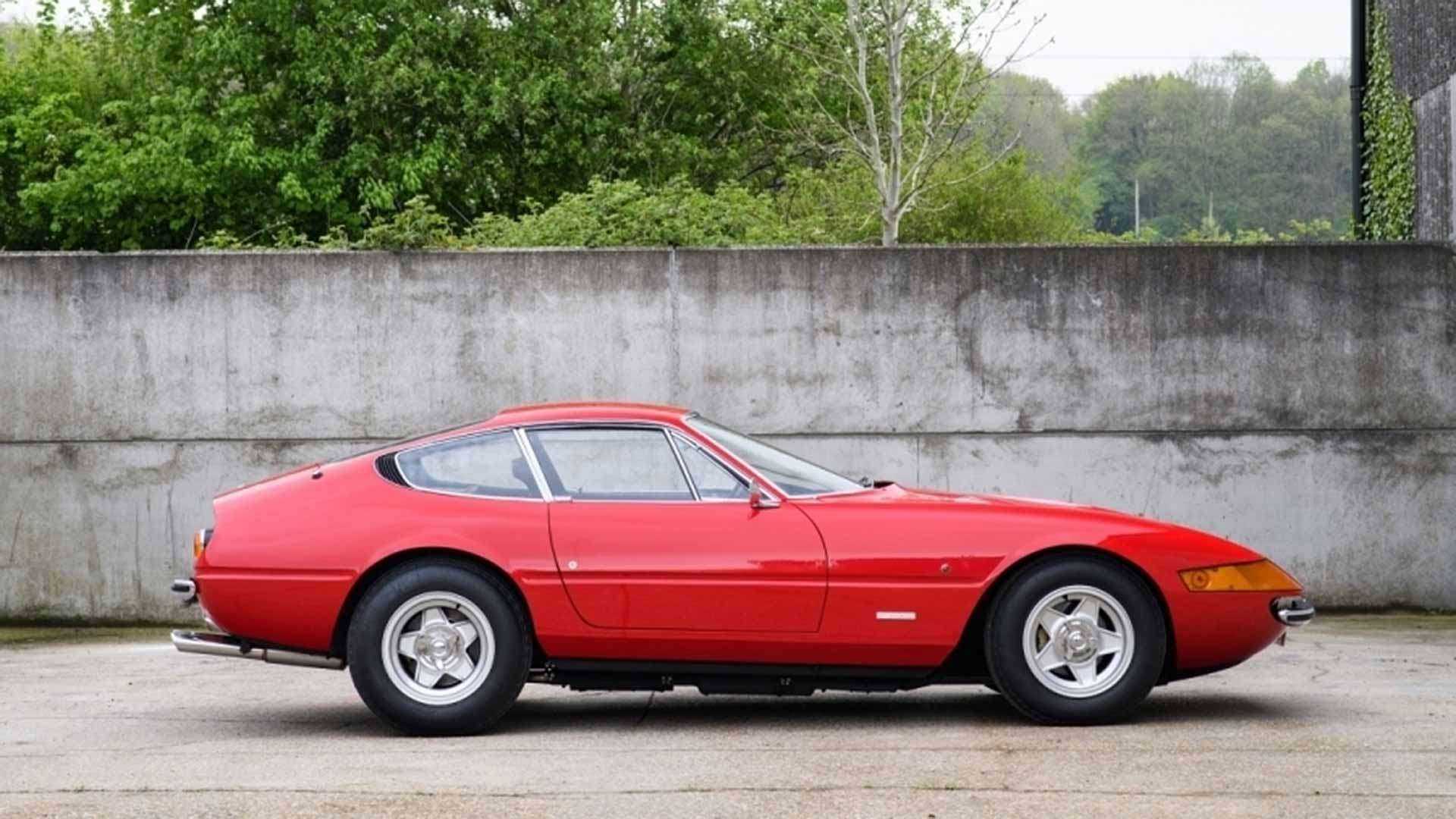 ["Elton John's Old Ferrari May Sell For Over $100k Less This Year"]