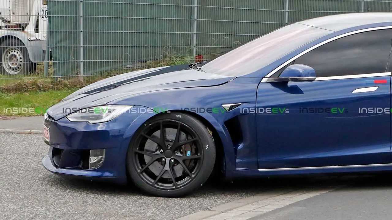 New Tesla Model S Plaid Images