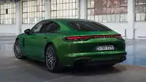 2021 Porsche Panamera 4S Rear 3/4