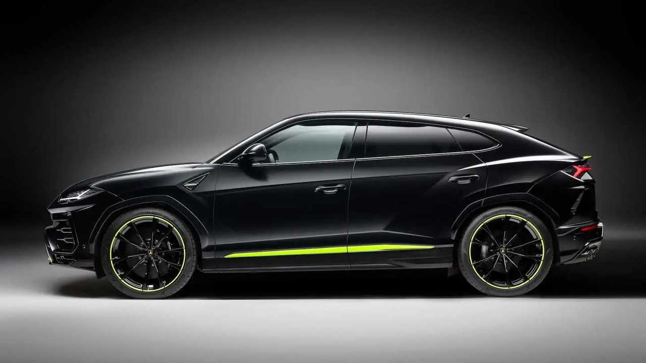 Lamborghini Urus - Capsula in grafite