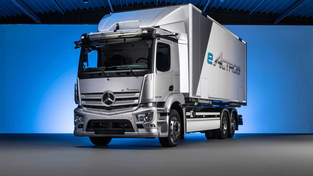 Mercedes eActros LongHaul, l'elettrico da 500 km