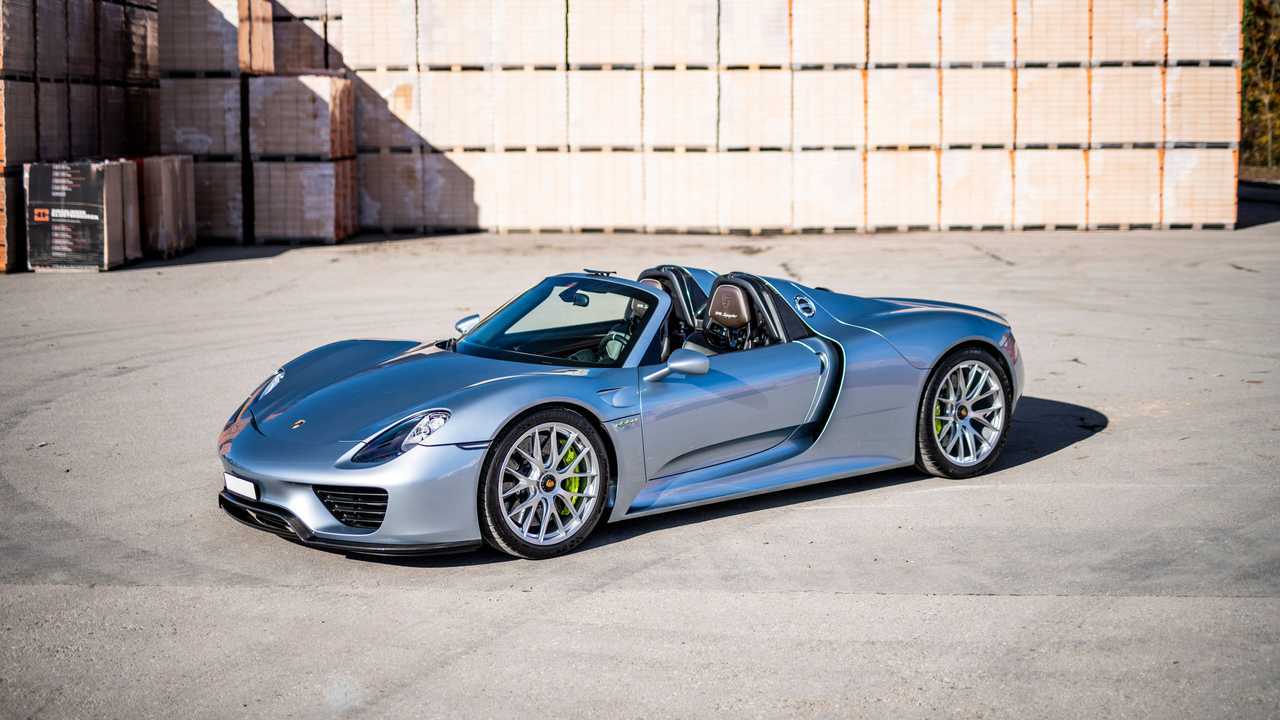 Porsche 918 Spyder 3/4 anteriore