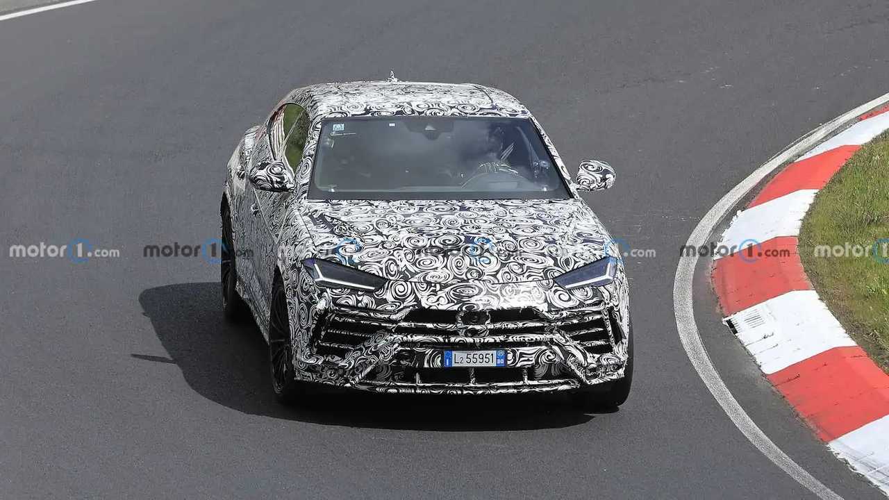 Lamborghini Urus Evo Nürburgring'de