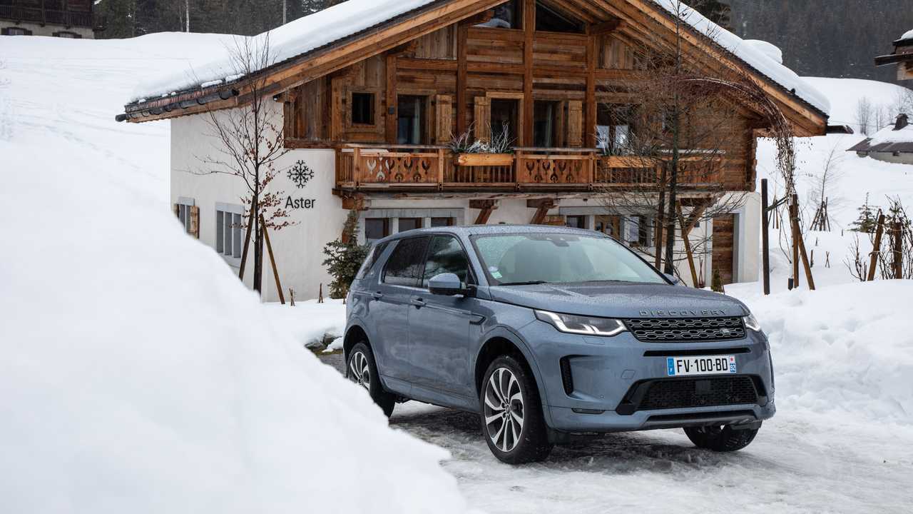 Land Rover Discovery Sport P300e