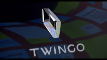 Nuova Renault Twingo, svelata con uno striptease 
