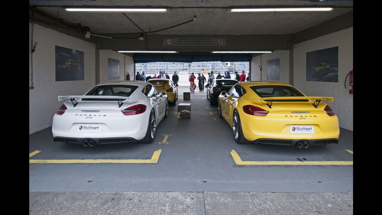 Com produção limitada, Porsche Cayman GT4 tem unidades entregues no Brasil