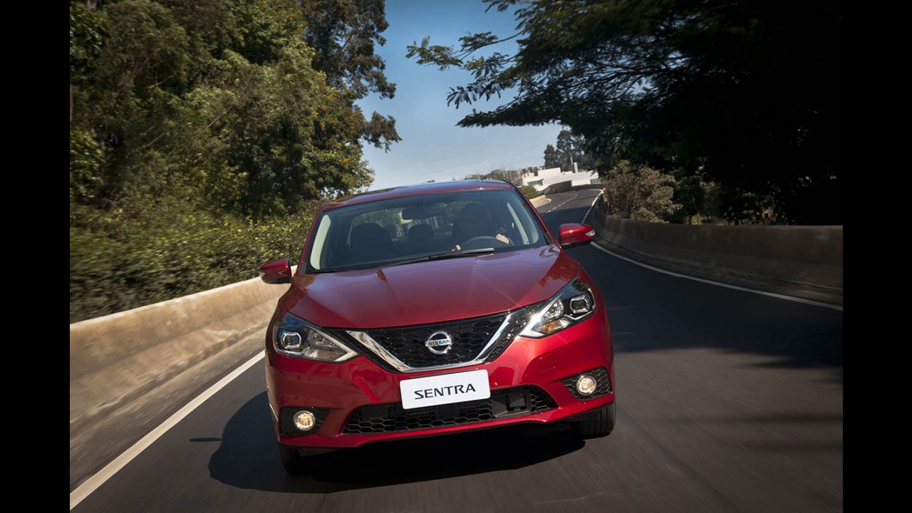 Volta Rápida: Nissan Sentra 2017 traz pouco para combater os novos rivais