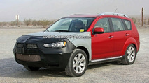 Mitsubishi Outlander Facelift Spy Photos