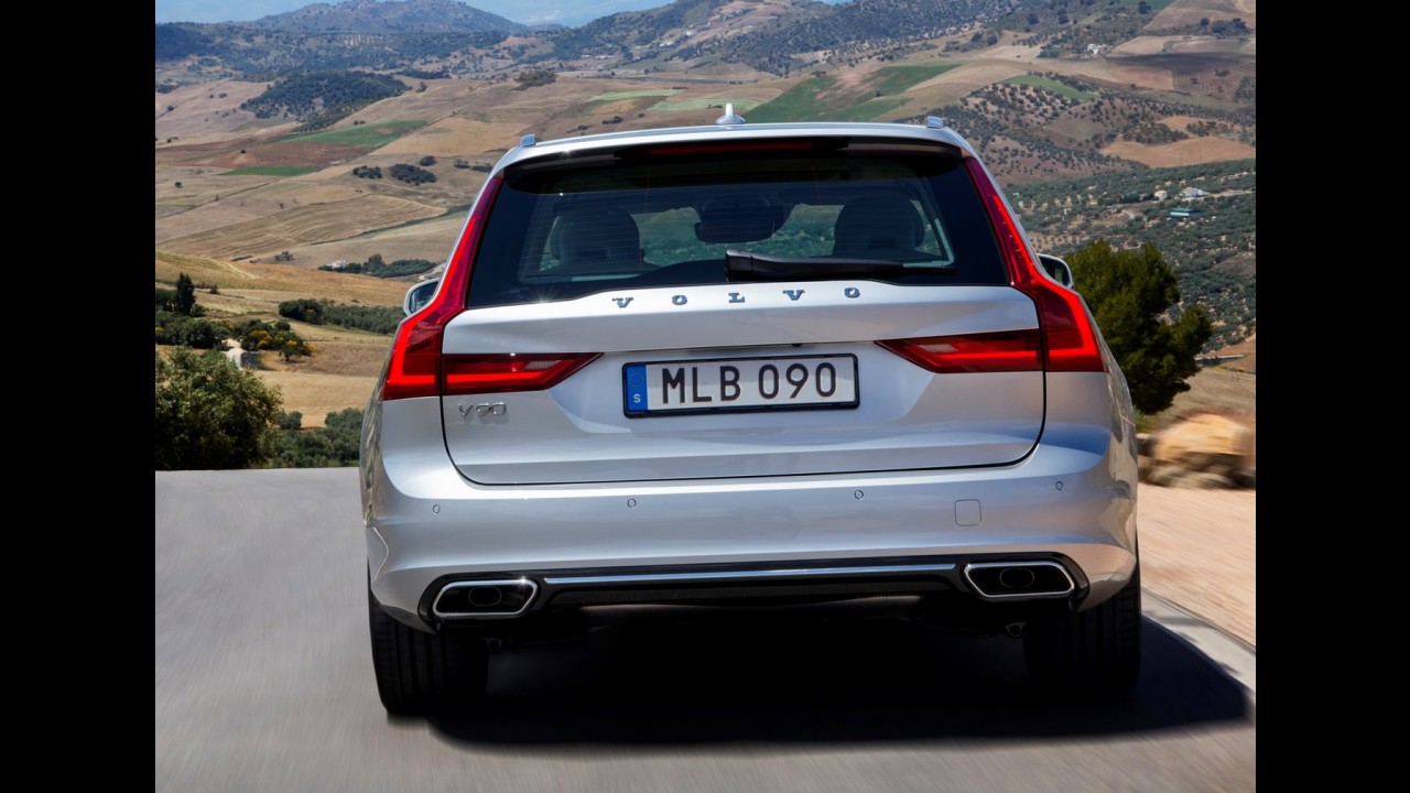 Bela e tecnológica, Volvo V90 chega ao mercado resgatando uma tradição