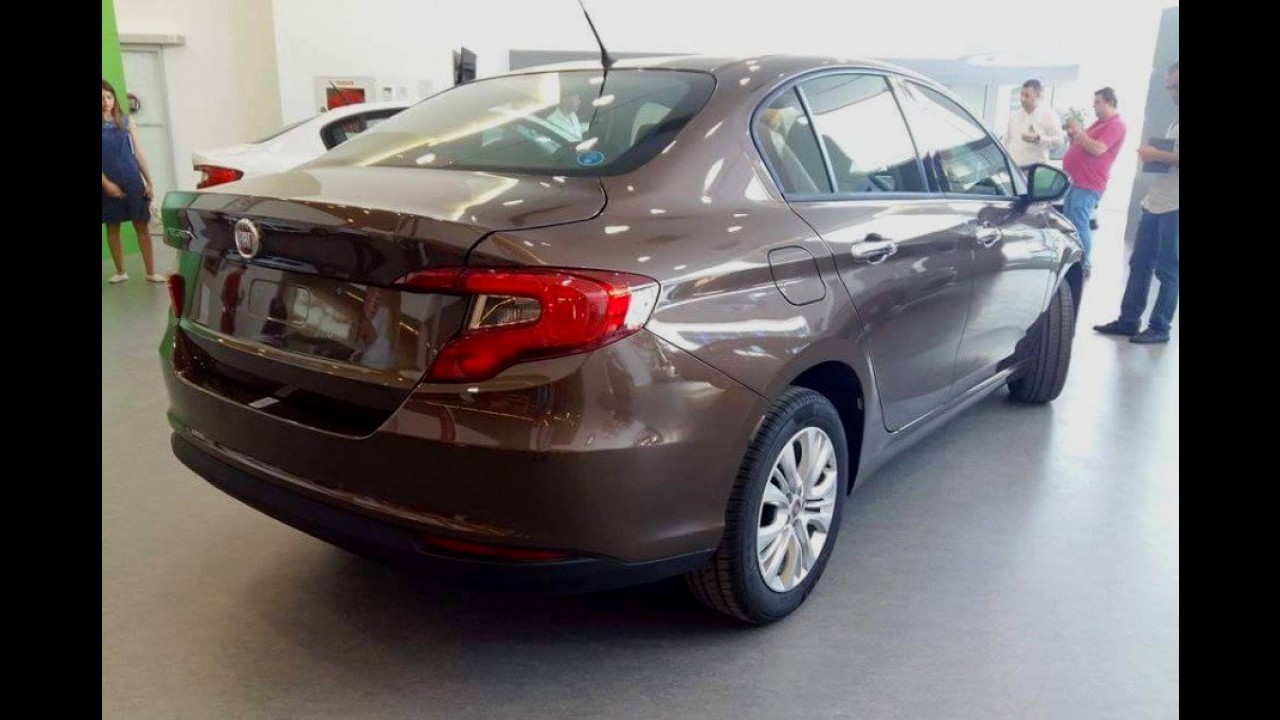Fiat Egea (novo Linea) será produzido no Brasil, diz imprensa europeia