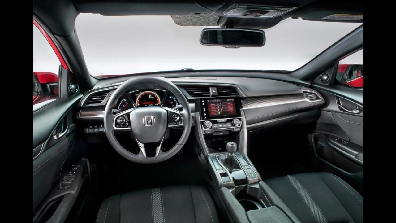 Honda Civic hatch 2017: versão europeia estreia com motor 1.0 3-cilindros turbo