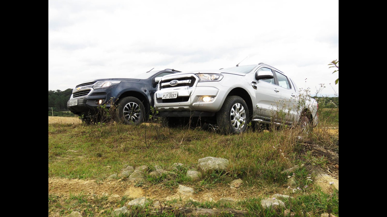 Teste CARPLACE: Novas GM S10 e Ford Ranger 2017 disputam clássico do interior
