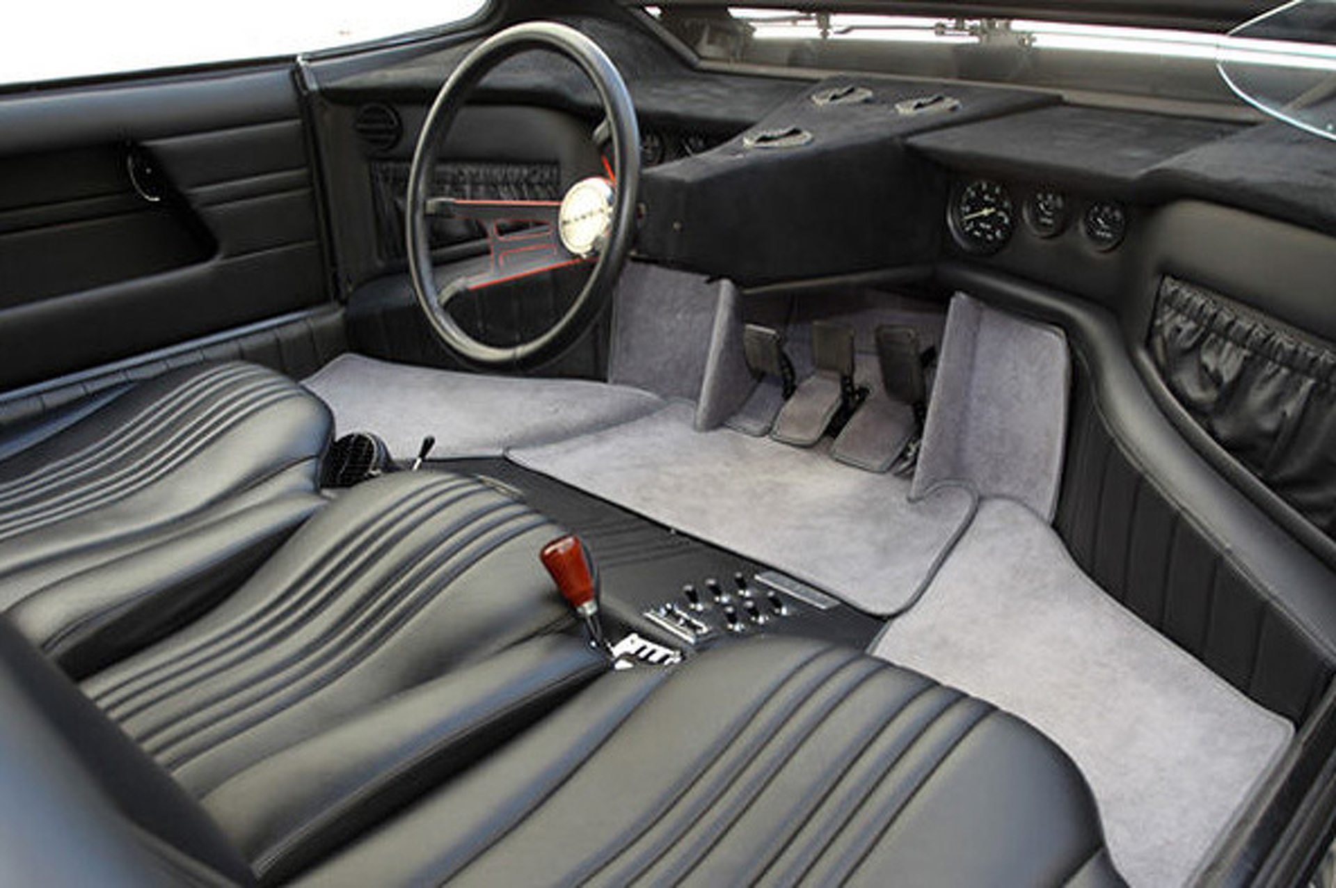 16 Must Have Cars on Sale at the 2012 Gooding & Co. Auction