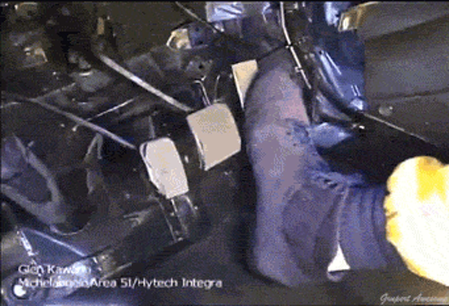 12 Amazing .gifs from Around the Automotive World