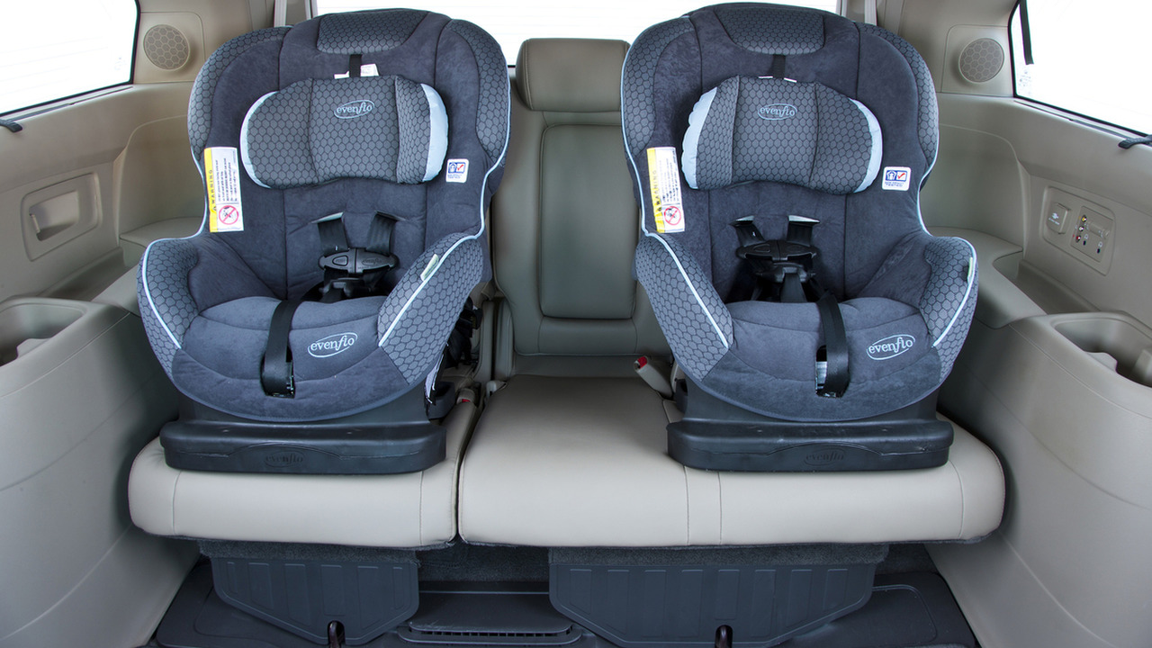 2016 Honda Odyssey Rear Seats Motor1 Photos 2016 Honda Odyssey Rear Seats