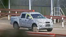 Mercedes GLT spy photo