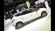 Lancia al Salone di Parigi 2012