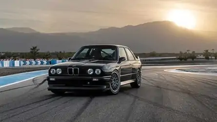 BMW M3 E30 Restomod by Redux