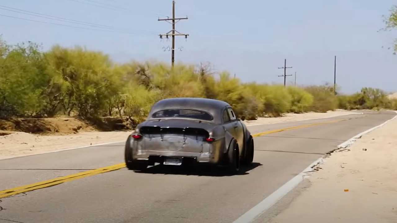 Ford de 1949 combinado con un BMW Serie 3 de 2008