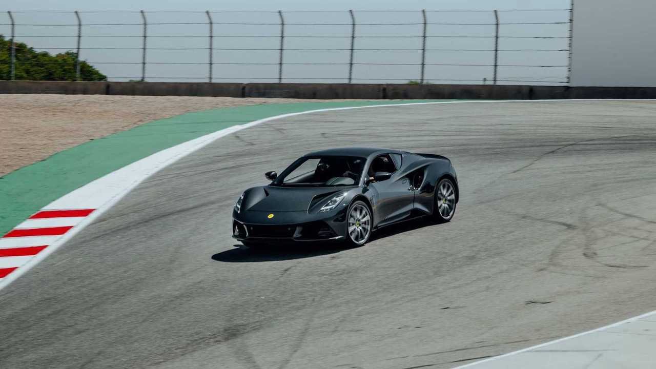 Lotus Emira en Laguna Seca