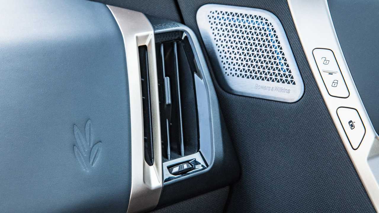 2022 BMW iX Interior