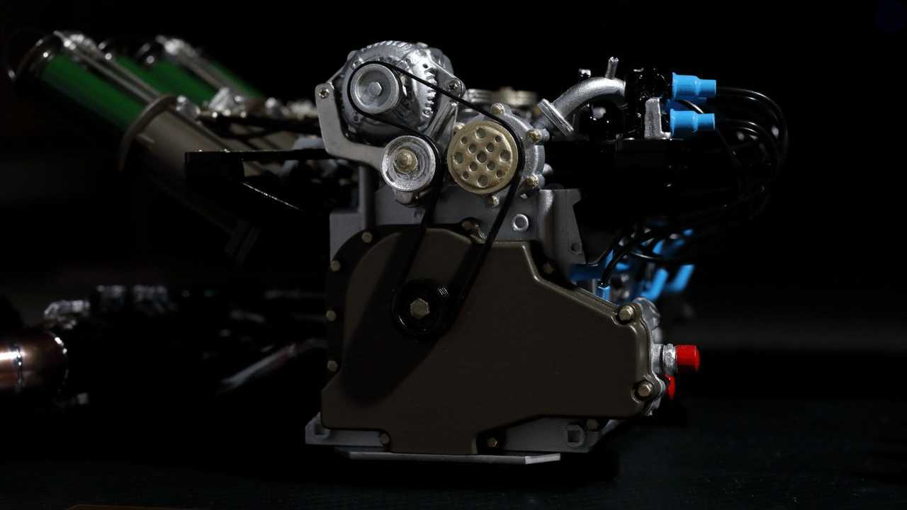 Modellino motore Wankel Mazda 787B in scala 1:6