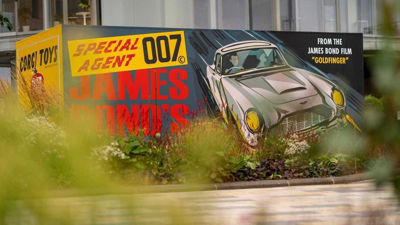 Exhibición de Aston Martin en Londres