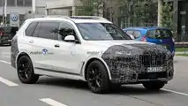 2023 BMW X7 facelift new spy photo (front three-quarters)