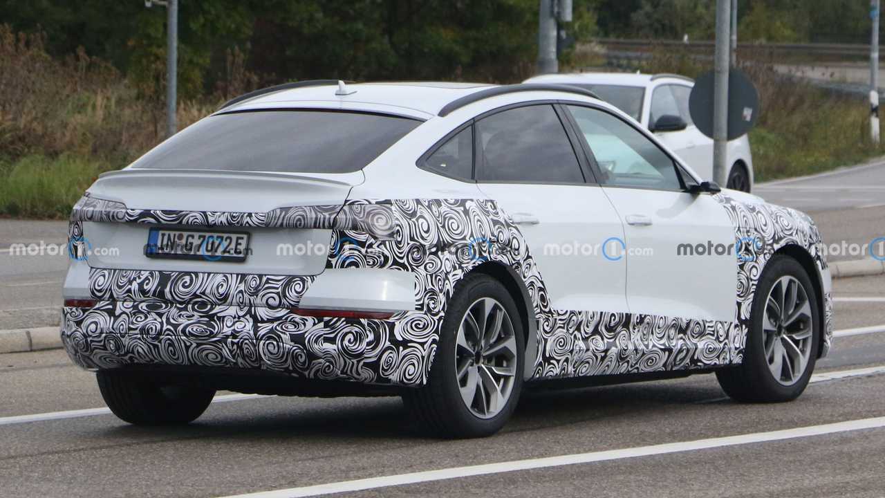 Audi e-tron Sportback, i primi scatti del restyling
