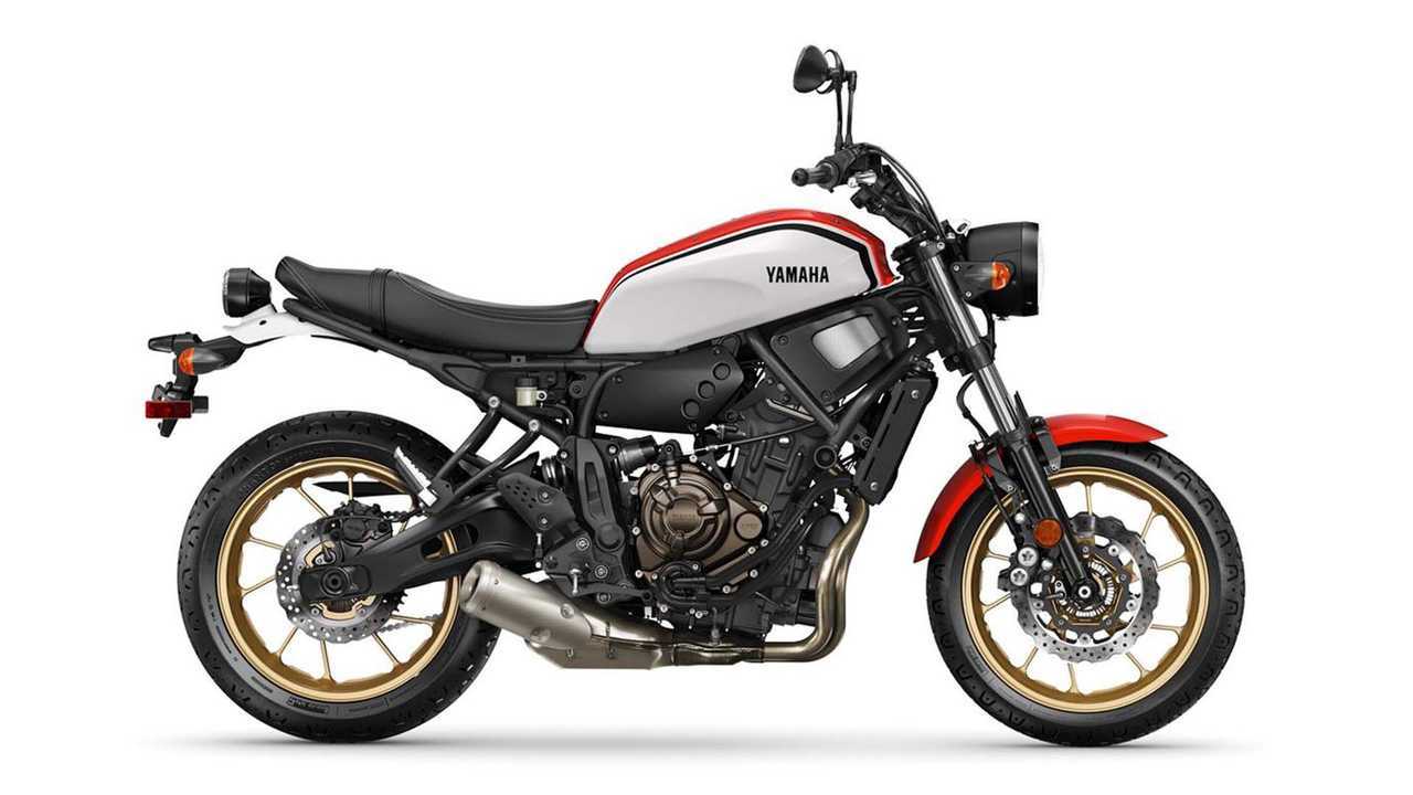 2021 Yamaha XSR700 - Side, Right