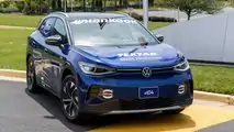 VW-ID.4-embarks-on-cross-country-tour-to-reach-600-US-dealers-6