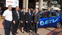 Honda Delivers a 2013 Fit EV to the City of Torrance
