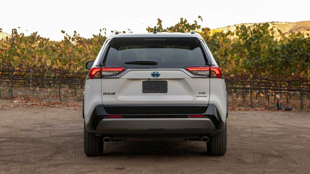 2019 Toyota RAV4 Hybrid: First Drive
