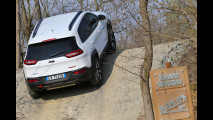 Nuova Jeep Cherokee Trailhawk in fuoristrada