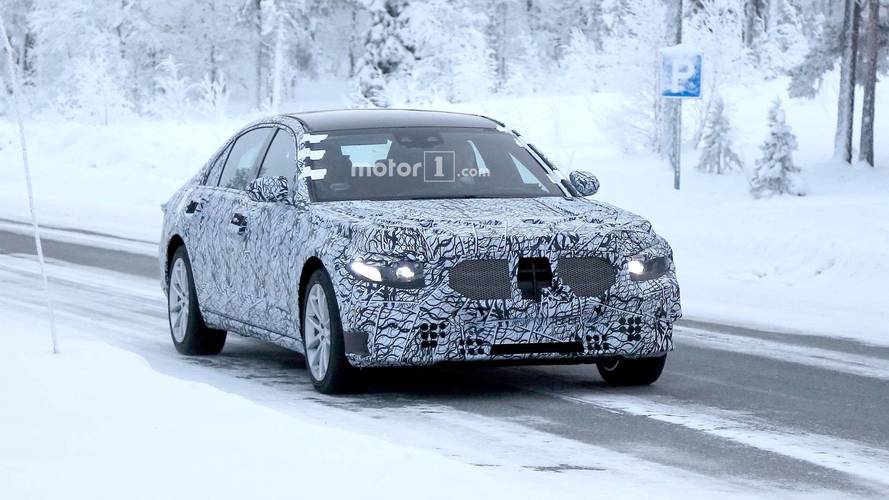 New Mercedes-Benz S-Class Spy Photos