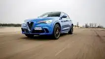 Alfa Romeo Stelvio Quadrifoglio VS Porsche Macan Turbo Performance Pack